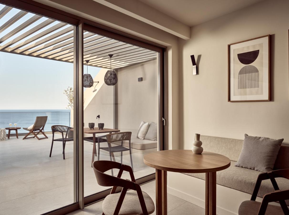 Yoma Cove Suites Volímai Exterior photo