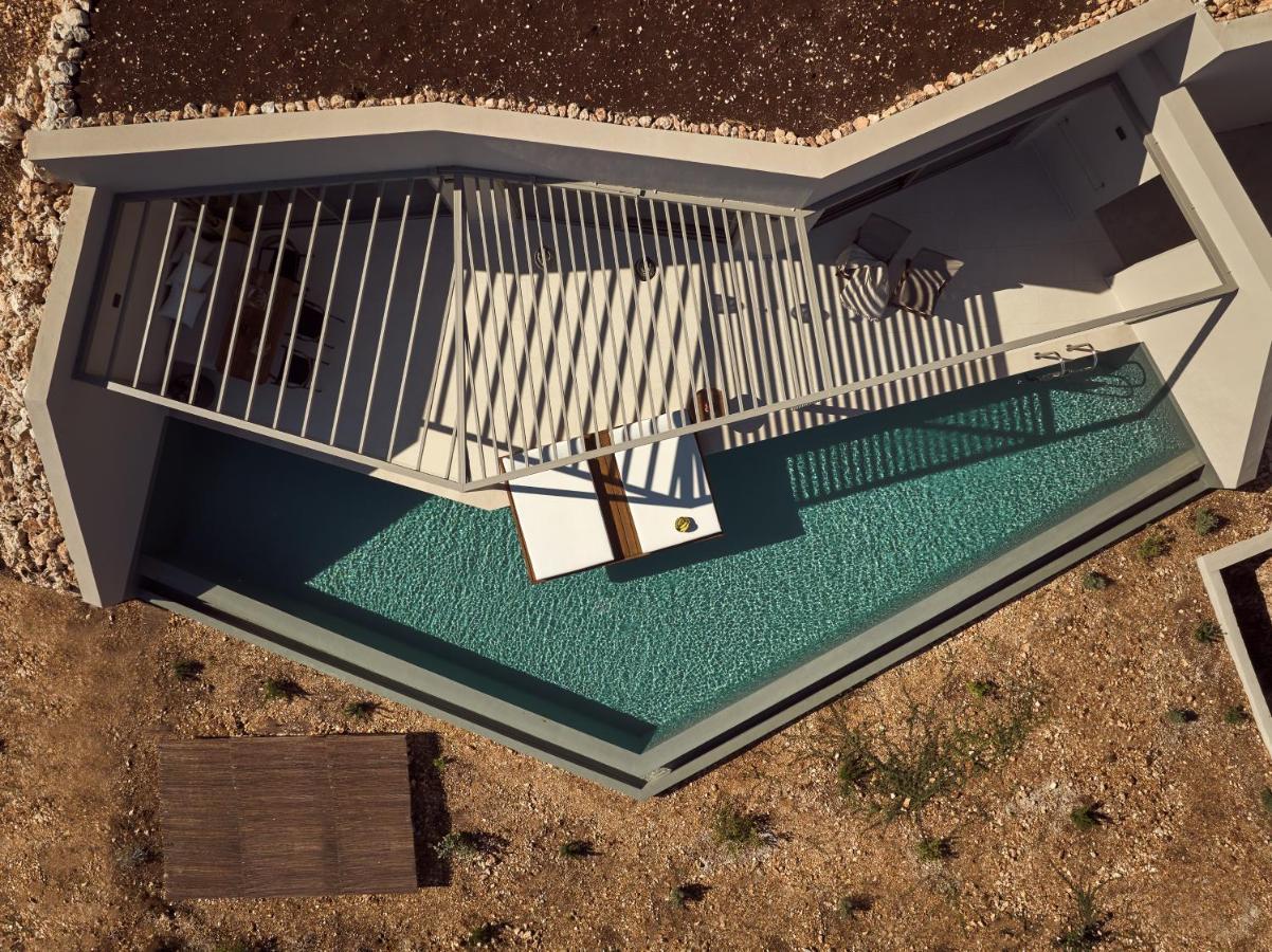 Yoma Cove Suites Volímai Exterior photo