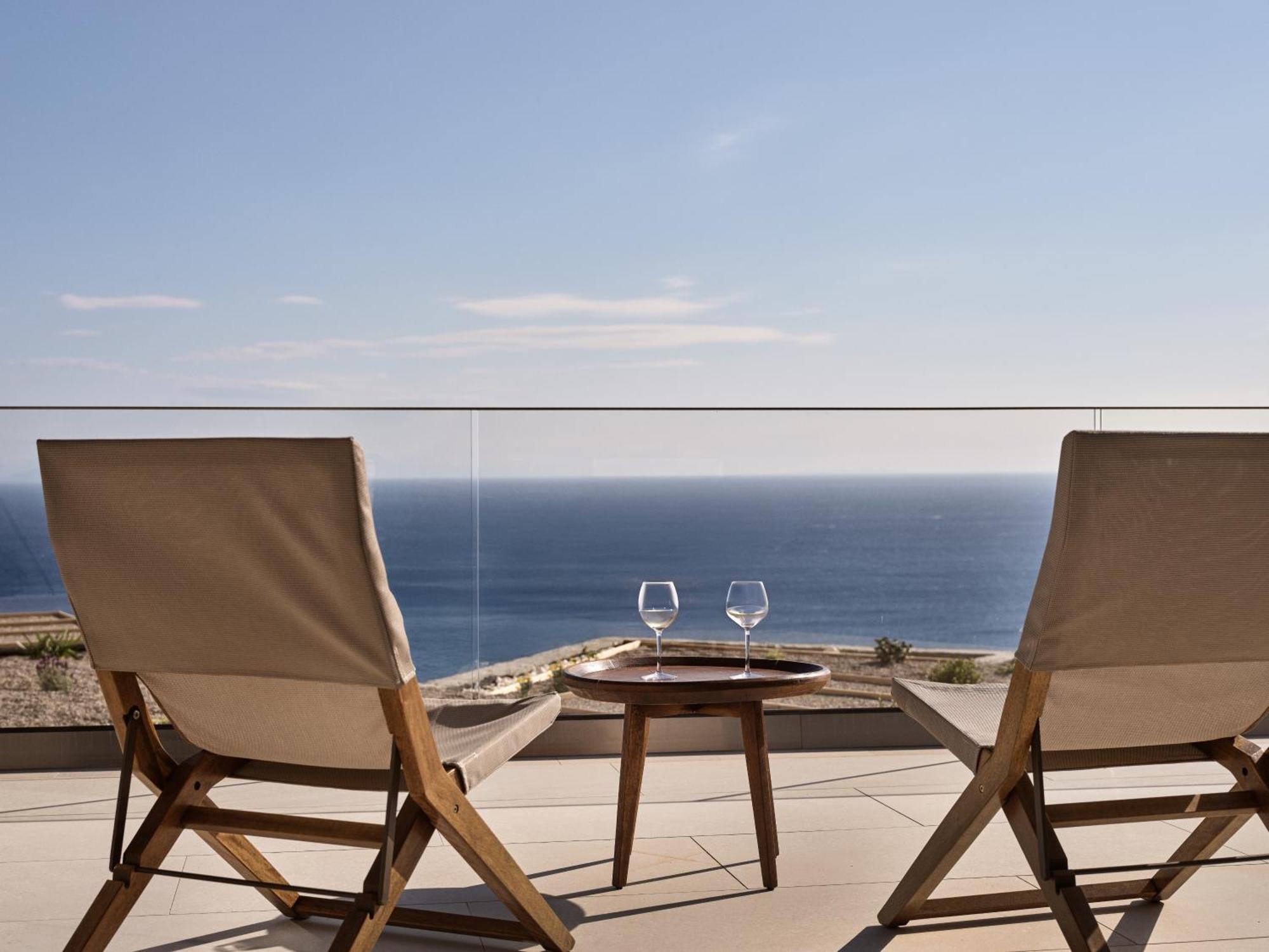 Yoma Cove Suites Volímai Exterior photo
